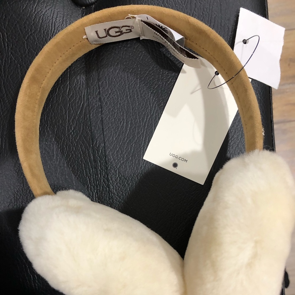 Ugg ear muffs